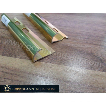 Perfil de aluminio de borde redondo recortado con oro anodizado